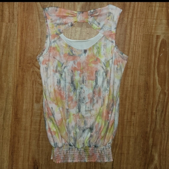 Maurices Watercolor Sleeveless Keyhole Back Blouse - Picture 4 of 9